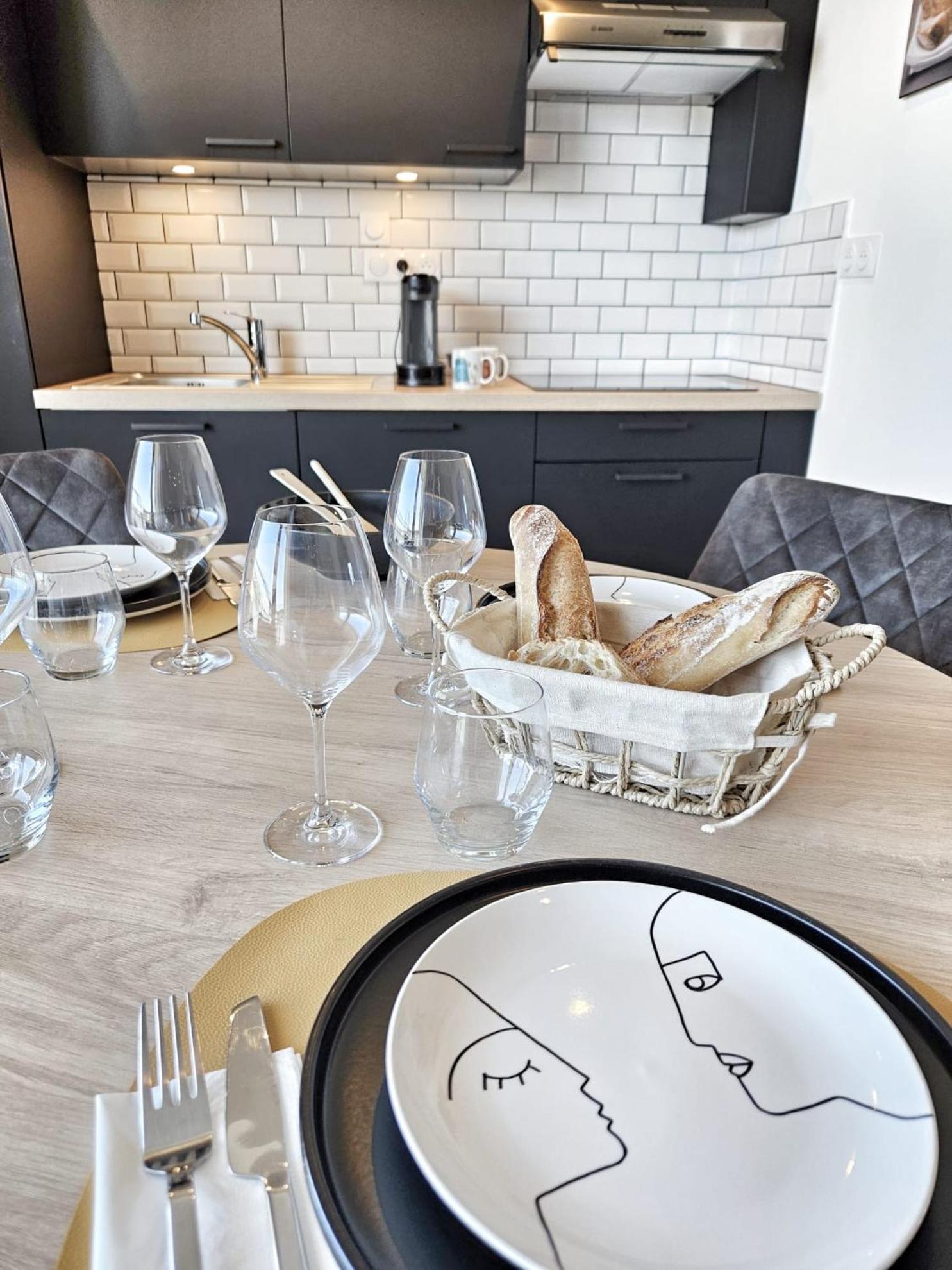 T2 Design Proche Gare/intra-m/sillon, Garage Prive Apartment Saint-Malo